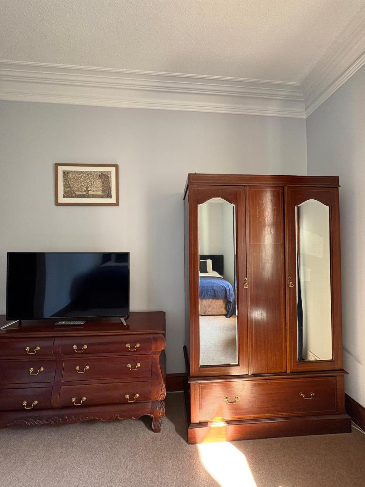 קרברידג' Dalrachney Lodge חדר תמונה