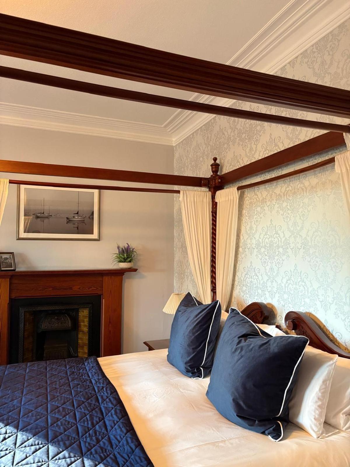 קרברידג' Dalrachney Lodge חדר תמונה
